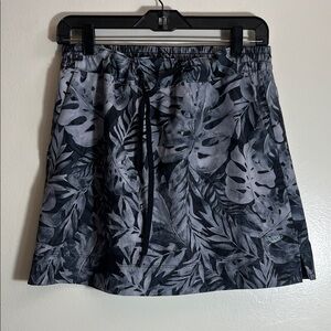 Speedo Purple and Gray Leaf Print Skort Small